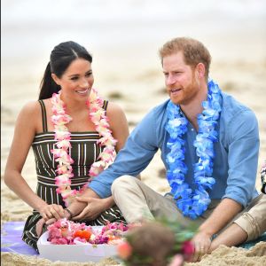 Le prince Harry, duc de Sussex, et Meghan Markle, duchesse de Sussex, enceinte, visitent la plage de Bondi Beach. Sydney, 2018.