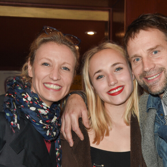 Alexandra Lamy, Chloé Jouannet et son père Thomas Jouannet - Représentation de la pièce "Les Monologues du Vagin" au théâtre le Comédia à Paris. © Guirec Coadic/Bestimage