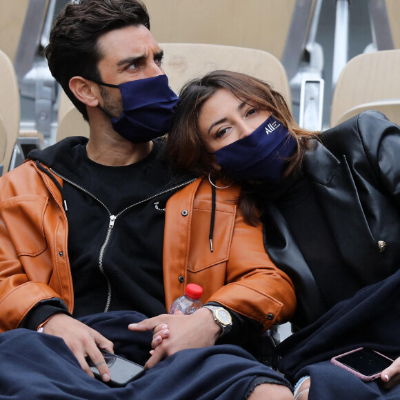 Rachel Legrain-Trapani et son compagnon Valentin Léonard dans les tribunes du tournoi de tennis des Internationaux de Roland Garros à Paris. Le 3 octobre 2020 © Dominique Jacovides / Bestimage