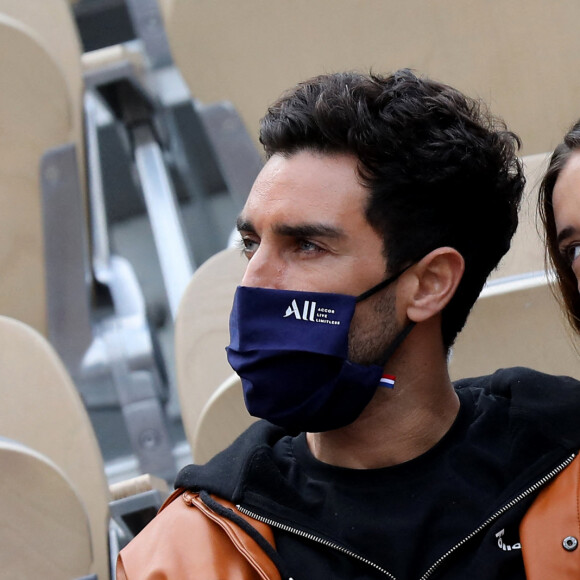 Rachel Legrain-Trapani et son compagnon Valentin Léonard dans les tribunes du tournoi de tennis des Internationaux de Roland Garros à Paris. Le 3 octobre 2020 © Dominique Jacovides / Bestimage