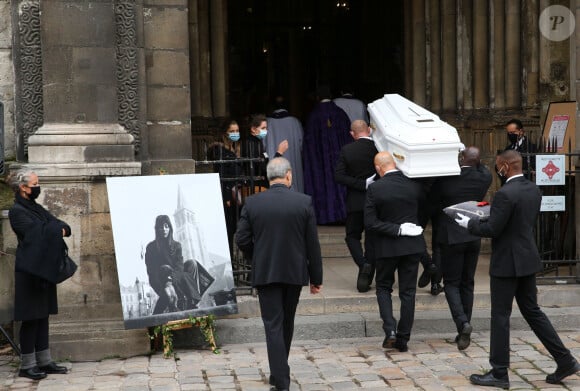 Obsèques de Juliette Gréco en l'église Saint-Germain-des-Prés. Le 5 octobre 2020 © Jacovides-Moreau / Bestimage
