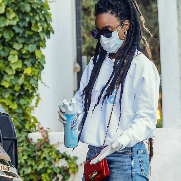 Exclusif - Kelly Rowland va faire quelques courses chez Erewhon à Santa Monica le 26 mai 2020. 