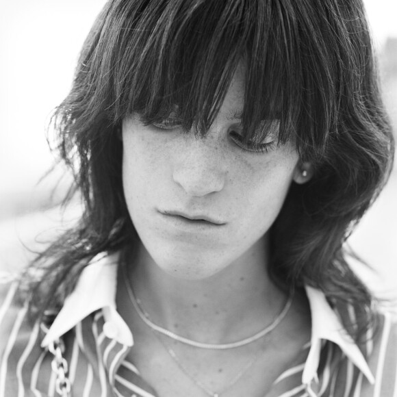 Suzanne Lindon, la fille de Sandrine Kiberlain, photographiée par Hedi Slimane pour CELINE. Septembre 2020.