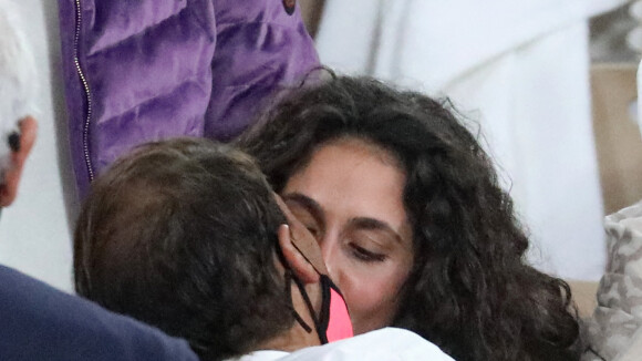 Rafael Nadal : Baisers à sa femme Maria Francisca Perello, après sa grande victoire