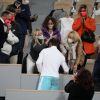 Rafael Nadal embrasse sa soeur María Isabel Nadal, sa mère Ana Maria Parera, et son épouse Maria Francisca Perello à l'issue de la finale de Roland-Garros. Paris, le 11 octobre 2020. © Dominique Jacovides / Bestimage