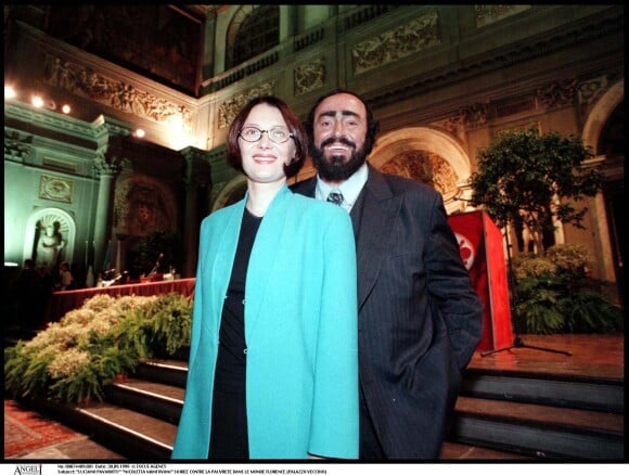 Luciano Pavarotti et son épouse Nicoletta Mantovani à Florence.