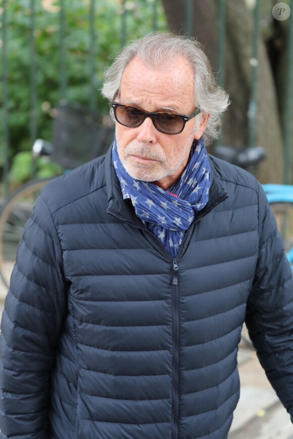 Michel Leeb - Hommage à Guy Bedos en l'église de Saint-Germain-des-Prés à Paris le 4 juin 2020.  