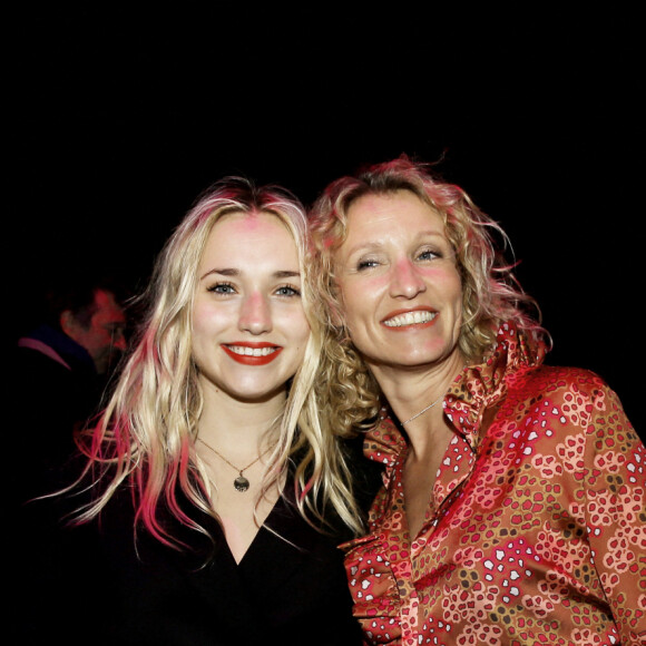 Alexandra Lamy et sa fille Chloé Jouannet - 22ème Festival International du Film de Comédie de l'Alpe d'Huez, le 18 janvier 2019. © Dominique Jacovides/Bestimage