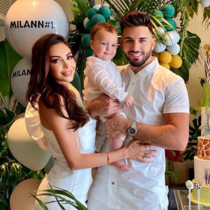 Le fils de Nabilla, Milann, a reçu un maillot du PSG dédicacé par Neymar - Instagram