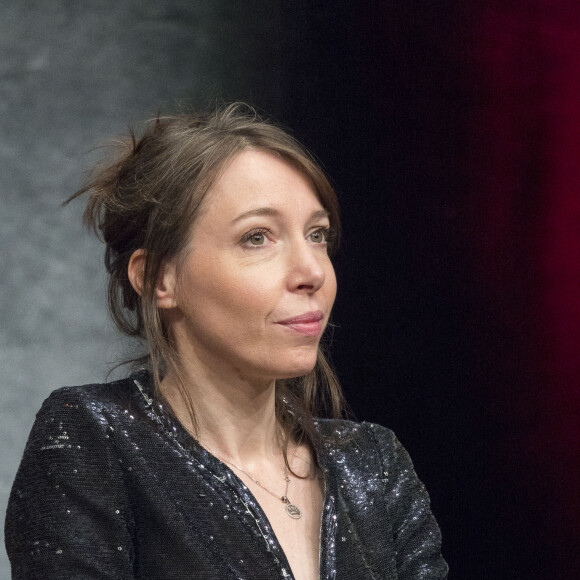 Jeanne Cherhal, lors de la cérémonie de clôture de la 12e édition du Festival du film Lumière à Lyon, du 10 au 18 octobre 2020. Le festival rend, cette année, hommage aux cinéastes belges Jean-Pierre et Luc Dardenne, doubles lauréats de la Palme d'Or. Lyon, le 16 octobre 2020. © Sandrine Thesillat / Panoramic / Bestimage 