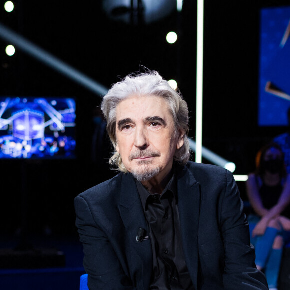 Exclusif - Serge Lama - Backstage de l'enregistrement de l'émission "La boîte à Secrets 5" à Paris. Le 21 septembre 2020. © Tiziano Da Silva / Bestimage