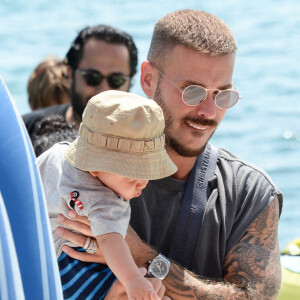 Exclusif -Matt Pokora (M. Pokora) profite de la plage du Martinez et de la navette du palace, avec sa compagne Christina Milian et leur fille Isaiah, pour fuir la foule et se réfugier sur les îles au large de Cannes. Le 22 juillet 2020