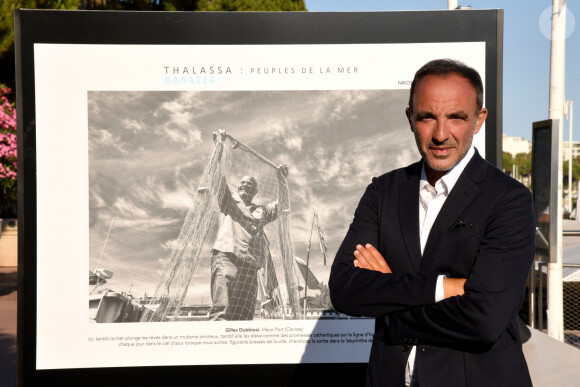 Inauguration de l'exposition des photographies de Nikos Aliagas "Thalassa, peuples de la mer" sur la croisette à Cannes le 25 juin 2020. © Bruno Bebert / Bestimage 