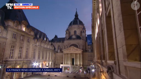 L'hommage à Samuel Paty le 21 octobre 2020 dans la Cour d'honneur de la Sorbonne à Paris.