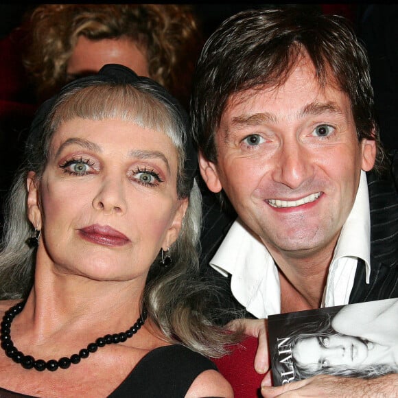 Marie Laforêt et Pierre Palmade - 23e cérémonie des Molières 2009, au théâtre de Paris.