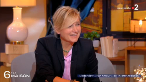Anne-Elisabeth Lemoine évoque son mari Philippe sur France 2 dans l'émission "6 à la maison"