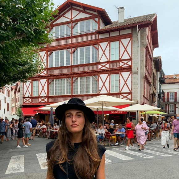 Anaïs Camizuli présente sa deuxième soeur Laura - Instagram