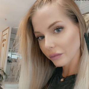 Jessica Thivenin dévoile sa nouvelle coiffure sur Snapchat, le 27 octobre 2020