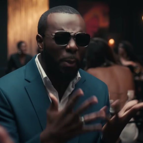 Gims et Demdem se disputent très violemment dans le dernier clip de Dadju, "Amour Toxic", dévoilé le 30 octobre 2020.