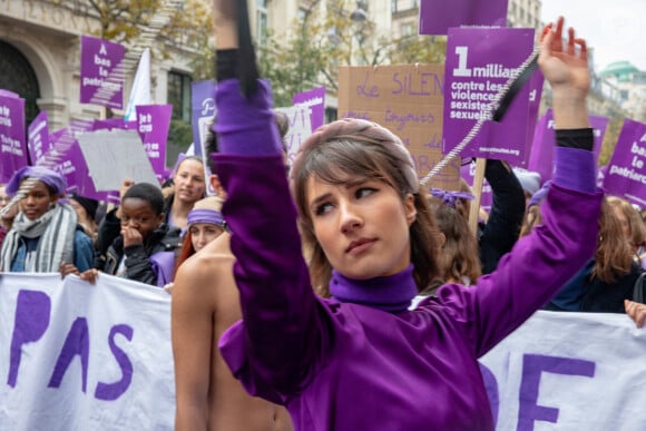 Marie Benoliel (Marie s'infiltre) - Marche contre les violences sexistes et sexuelles (marche organisée par le collectif NousToutes) de place de l'Opéra jusqu'à la place de la Nation à Paris le 23 novembre 2019. 