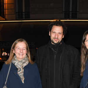 Exclusif - Éric Antoine entouré de Françoise Rochefort et sa fille Clémence - People à la générale de la pièce "L'embarras du choix" au Théâtre de la Gaité-Montparnasse à Paris. Le 15 octobre 2020 © Coadic Guirec / Bestimage 