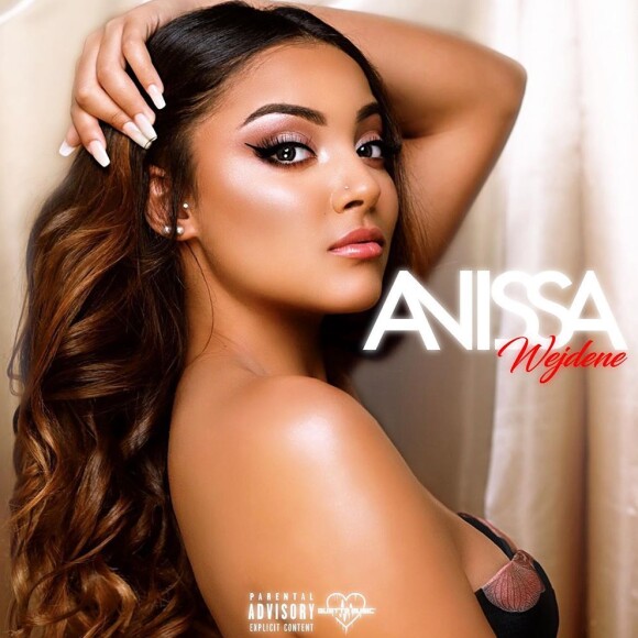 Wejdene sur Instagram. La jeune chanteuse originaire du 91 connait un large succès avec "Anissa" et son clip, qui a dépassé les 10 millions de vues sur YouTube. Elle vient d'ailleurs de signer chez Universal Music.