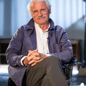 Yann Arthus-Bertrand lors de l'enregistrement de l'émission "Animaux Stars" présentée par B. Montiel qui sera diffusée le 7 novembre 2020 à 17h30. Le 22 septembre 2020. © Jeremy Melloul/Bestimage 