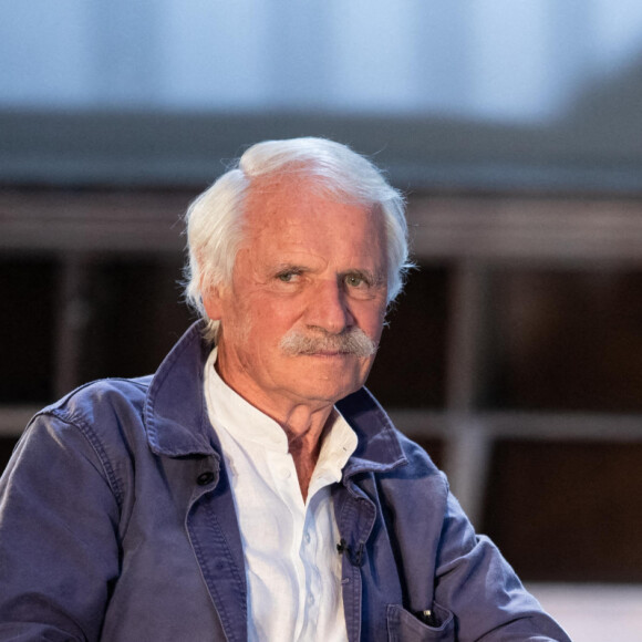 Yann Arthus-Bertrand lors de l'enregistrement de l'émission "Animaux Stars" présentée par Bernard Montiel qui sera diffusée le 7 novembre 2020 à 17h30. Le 22 septembre 2020. © Jeremy Melloul/Bestimage 