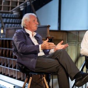 Yann Arthus-Bertrand lors de l'enregistrement de l'émission "Animaux Stars" présentée par B. Montiel qui sera diffusée le 7 novembre 2020 à 17h30. Le 22 septembre 2020. © Jeremy Melloul/Bestimage 