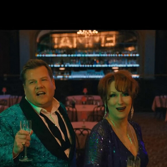 Nicole Kidman, Meryl Streep et James Corden jouent dans la comédie musicale "The Prom" de Ryan Murphy pour Netflix, adaptée d'une pièce de Broadway. Los Angeles. Le 23 octobre 2020.