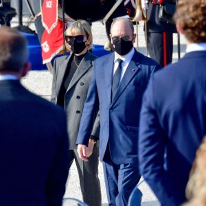 Le prince Albert II de Monaco, la princesse Charlène - Cérémonie d'hommage national aux victimes de l'attentat terroriste de Nice au sommet de la Colline du Château © Bruno Bebert / Bestimage