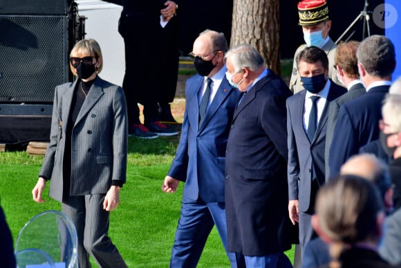 La princesse Charlène de Monaco, le prince Albert II, Gérard Larcher, président du Sénat, Christian Estrosi, maire de Nice - Cérémonie d'hommage national aux victimes de l'attentat terroriste du 29 octobre 2020 au sommet de la Colline du Château à Nice le 7 novembre 2020. Un terroriste islamiste est entré dans la basilique Notre Dame de l'Assomption à Nice et a fait trois victimes avec un couteau avant d'être neutralisé par la police municipale. © Bruno Bebert / Bestimage 