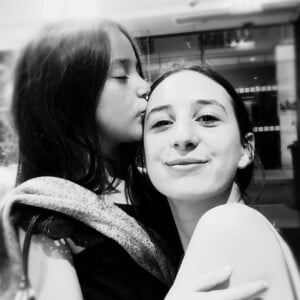 Alice Attal fête ses 18 ans, sur le compte Instagram de sa mère Charlotte Gainsbourg, le 9 novembre 2020.