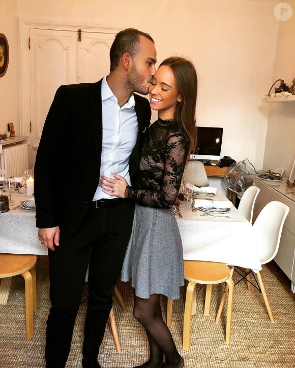 Mohamed Bouhafsi, journaliste sportif spéciale dans le football, présente sa compagne la belle Angeline.