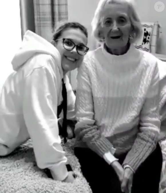 Millie Bobby Brown a perdu sa grand-mère Ruth, atteinte de la maladie d'Alzheimer.