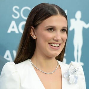 Millie Bobby Brown à la 26ème cérémonie annuelle des "Screen Actors Guild Awards" ("SAG Awards") au "Shrine Auditorium" à Los Angeles, le 19 janvier 2020.