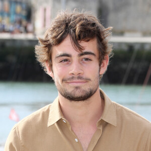 Clément Remiens - Photocall de la série "Demain nous appartient" lors de la 21ème édition du Festival de la Fiction TV de la Rochelle. le 14 septembre 2019 © Patrick Bernard / Bestimage