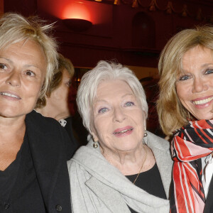 Exclusif - Muriel Robin, Line Renaud et Brigitte Trogneux (femme de Emmanuel Macron) - People à la générale de la pièce "A torts et à raison" au théâtre Hébertot à Paris le 25 janvier 2016. © Coadic Guirec/Bestimage