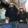 Kim Raver, Manu Boyer et leurs enfants à SoHo à New York, le 27 janvier 2008. 