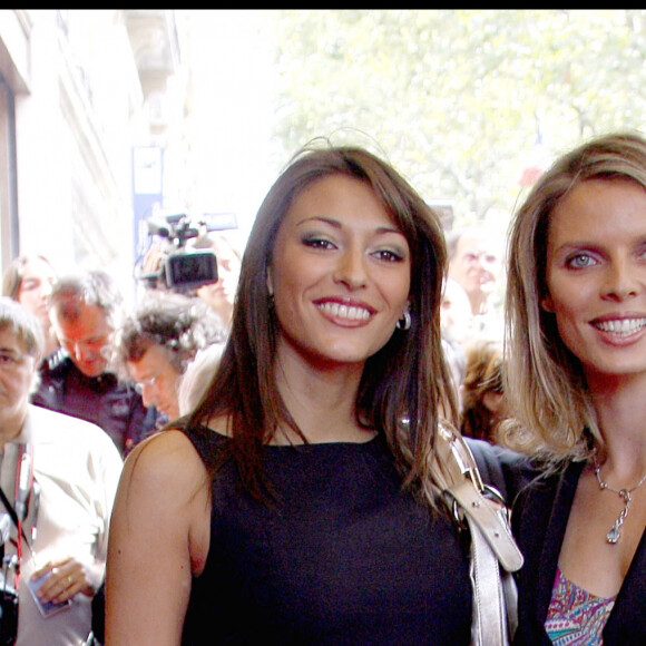 Rachel Legrain-Trapani et Sylvie Tellier- Présentation des programmes 2007-2008 de TF1 à l'Olympia à Paris. 