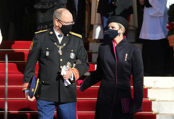 Le prince Albert II de Monaco, la princesse Charlène de Monaco - La famille princière assiste à la messe d'action de grace avec Te Deum à la cathédrale de Monaco à l'occasion de la Fête Nationale 2020 de la principauté de Monaco le 19 novembre 2020. © Cyril Dodergny / Nice Matin / Bestimage