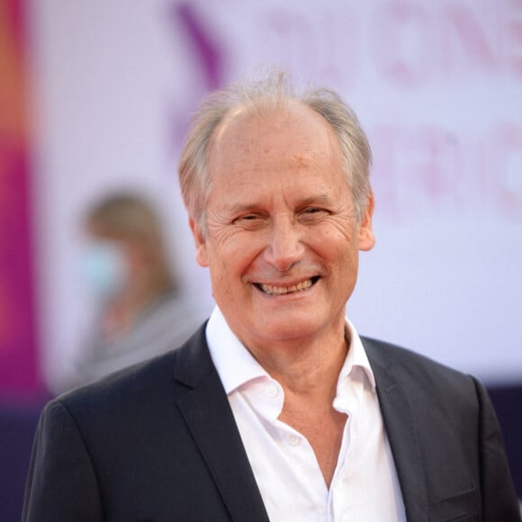 Hippolyte Girardot à la première de "Comment je suis devenu un super-héros" lors de la clôture du 46e Festival du Cinéma Américain de Deauville. Le 12 septembre 2020. © Rachid Bellak/Bestimage