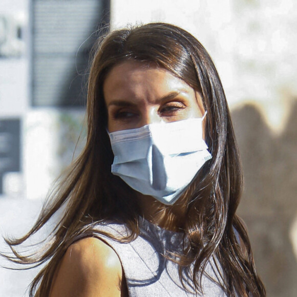 La reine Letizia d'Espagne assiste à la remise de prix "Rei Jaume I Awards" à Valence le 30 novembre 2020.
