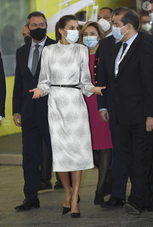 La reine Letizia d'Espagne a assisté à l'ouverture du sommet "Tourism Innovation" à Séville. Le 25 novembre 2020