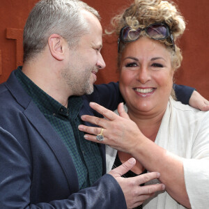 Marianne James et son compagnon Bertrand Edl - Jour 10 - Les célébrités au village des Internationaux de Tennis de Roland Garros à Paris. Le 6 juin 2017 © Moreau-Jacovides / Bestimage 