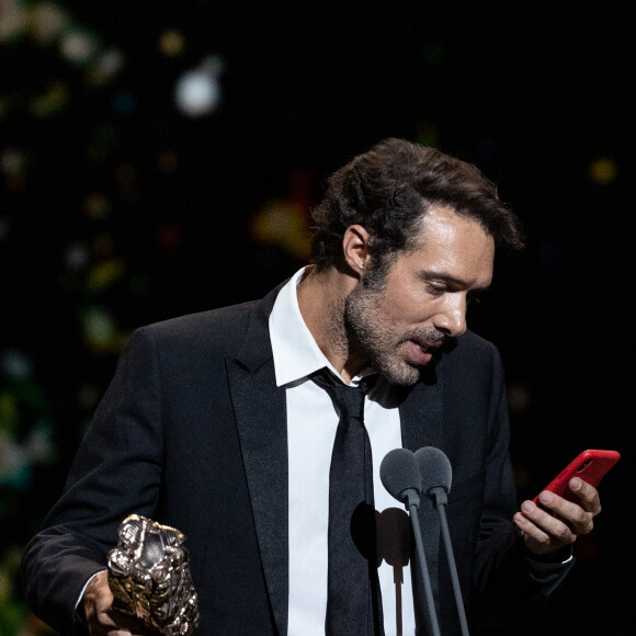 Nicolas Bedos, César du meilleur scénario original pour La Belle Époque lors de la 45ème cérémonie des César à la salle Pleyel à Paris le 28 février 2020 © Olivier Borde / Dominique Jacovides / Bestimage