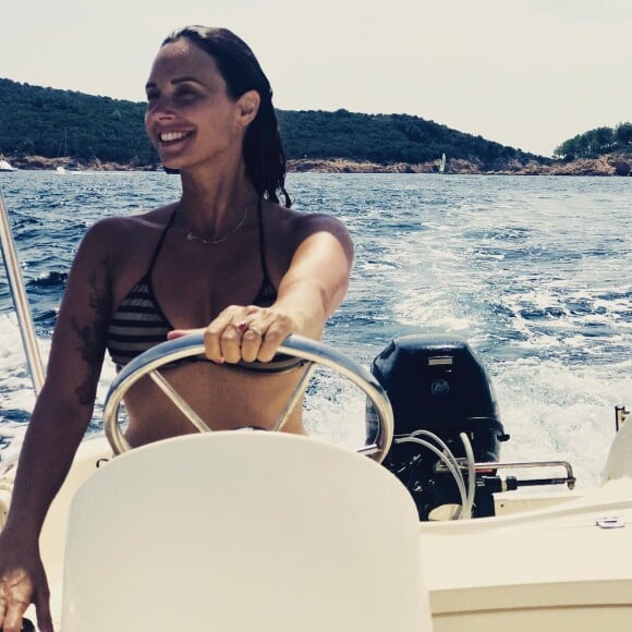 Julia Vignali en maillot de bain sur Instagram, le 10 août 2018