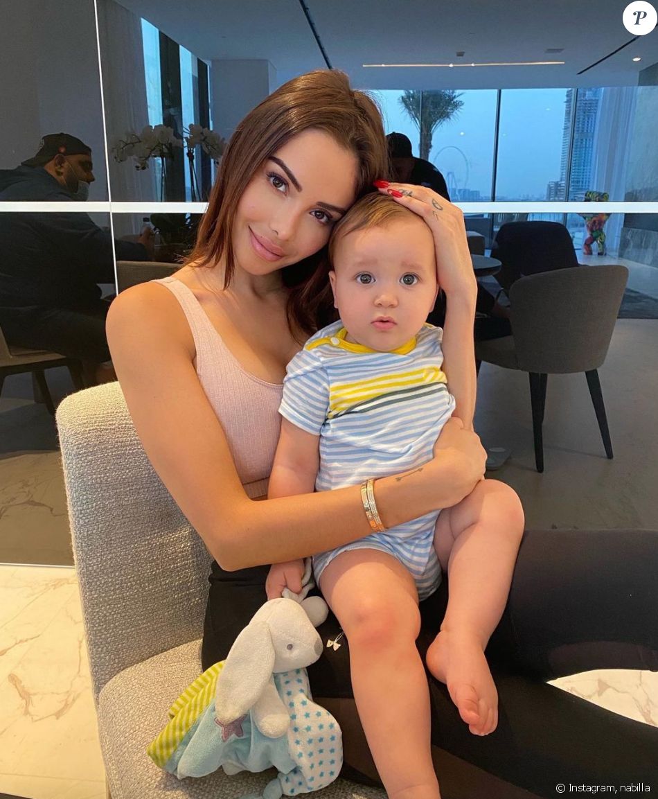 Nabilla avec son fils Milann (1 an) sur Instagram