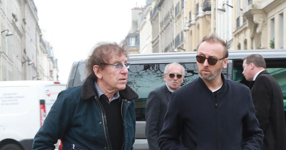 Alain Souchon et son fils Pierre Les personnalités rendent hommage à Jacques Higelin au Cirque