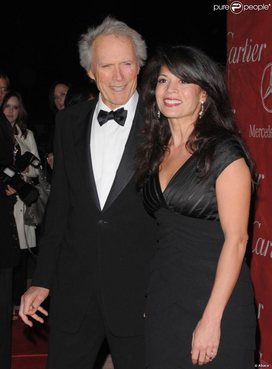 Qui Est La Femme De Clint Eastwood Clint Eastwood, 79 ans, et sa femme, la journaliste Dina Ruiz, 44 ans